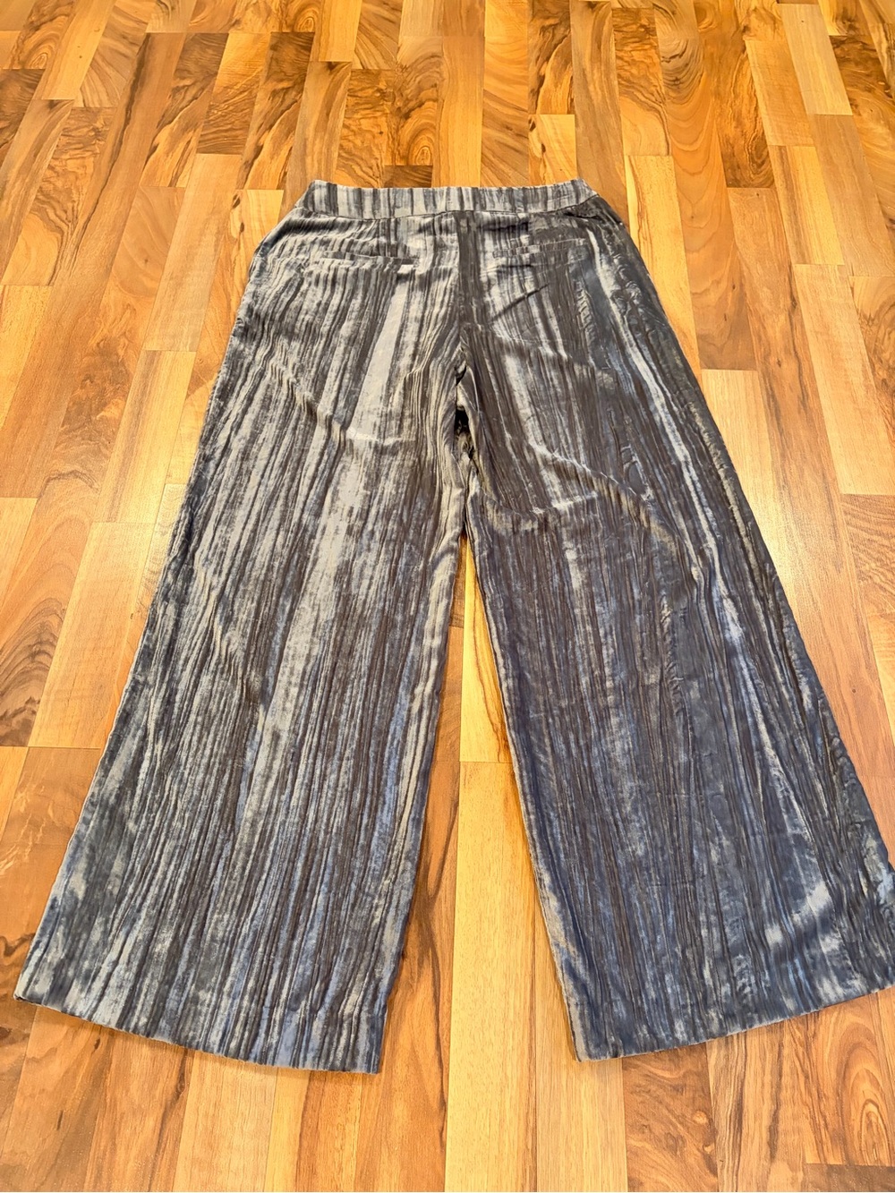 LOFT Taupe Wide-Leg Crushed Velvet Pants - Picture 4 of 8
